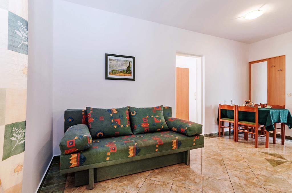 Villa Mare Apartments Vir Exterior foto