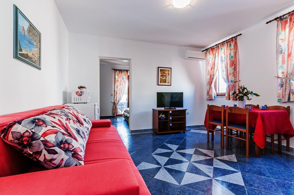 Villa Mare Apartments Vir Exterior foto